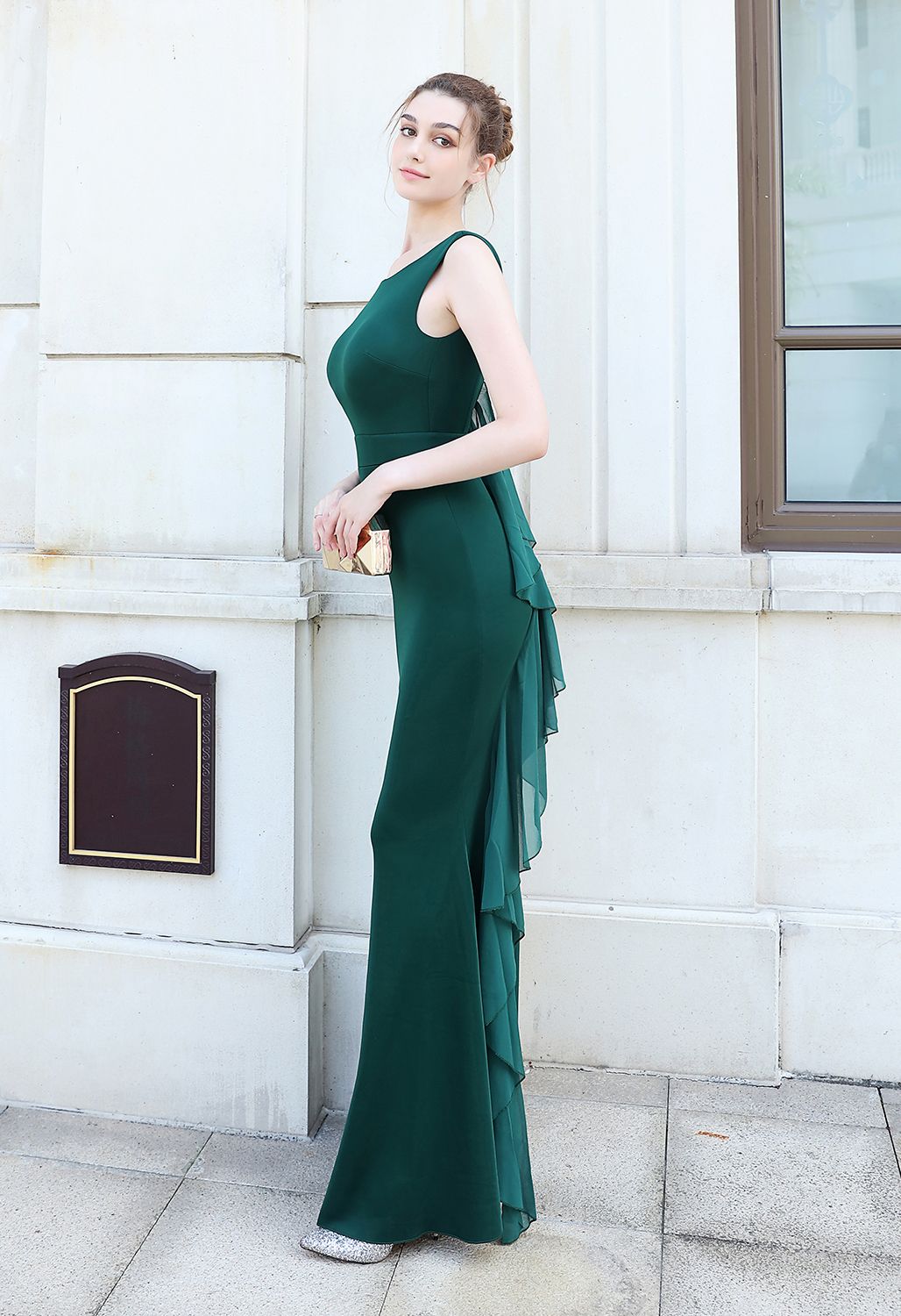 Open Back Cascade Ruffle Sleeveless Gown in Emerald