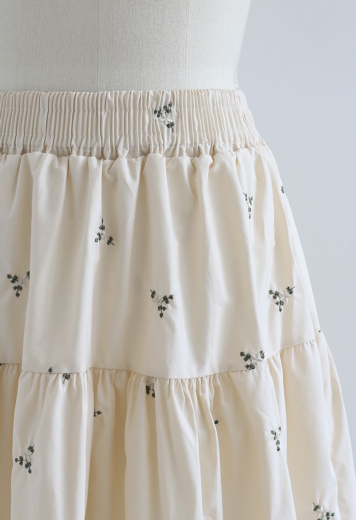 花柄刺繍ラッフルミニスカート アイボリー