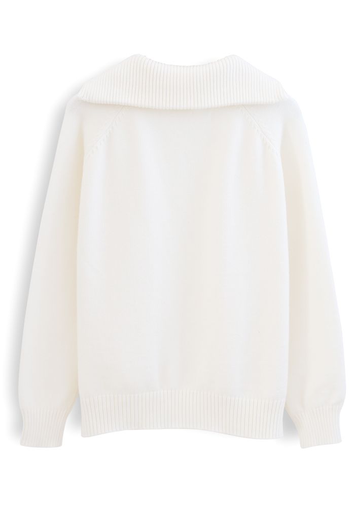 Vネックフラップカラーポケットセーター　ホワイト