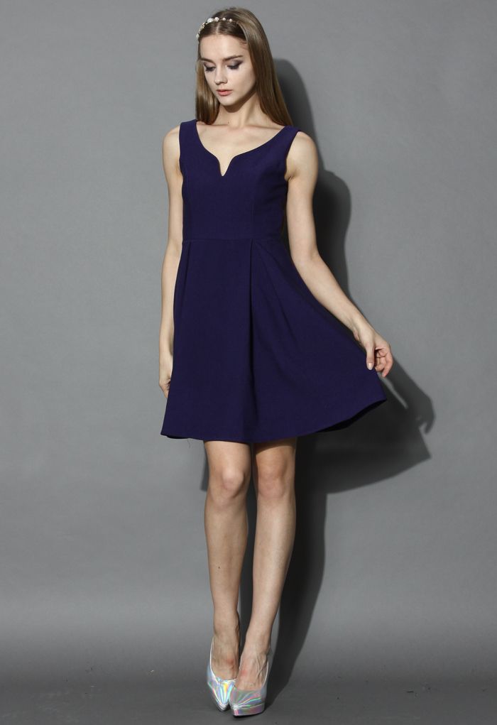 Glamorous V-neck Dress in Purple