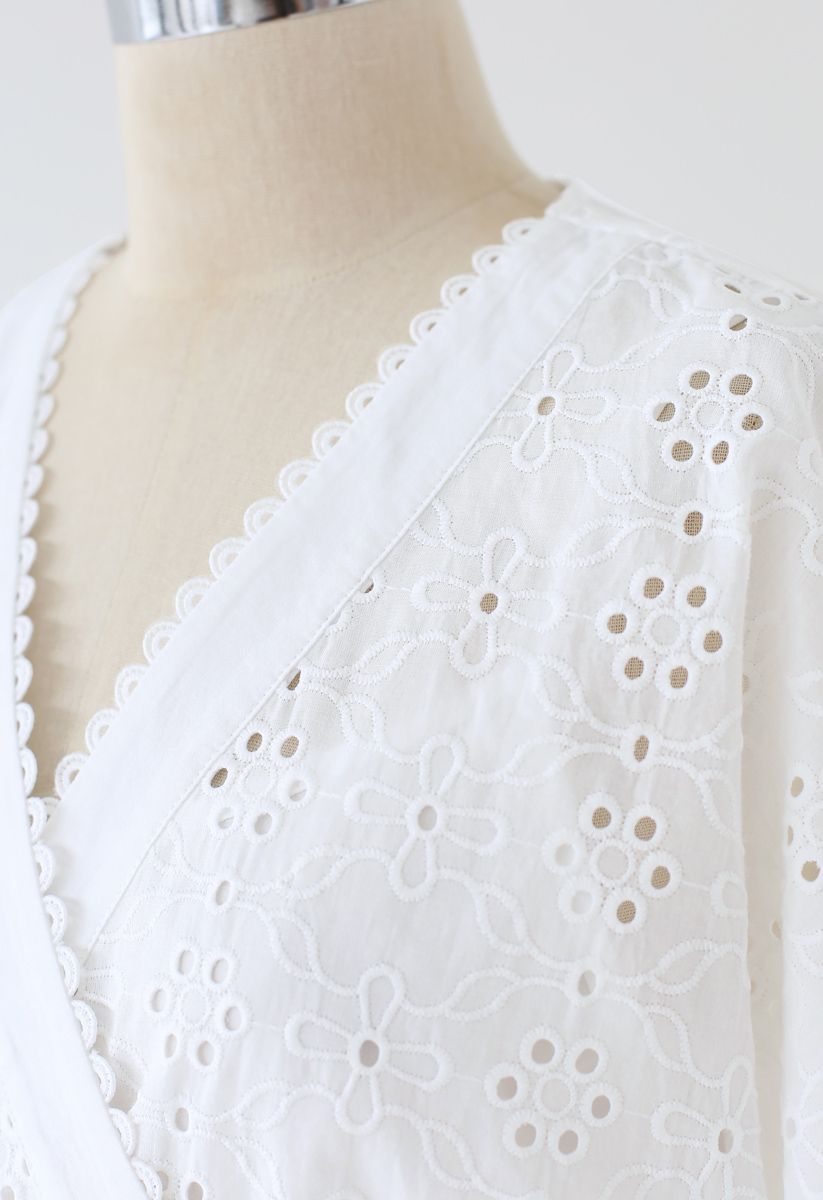 アイレット刺繍トップスｘスカート　セットアップ　ホワイト