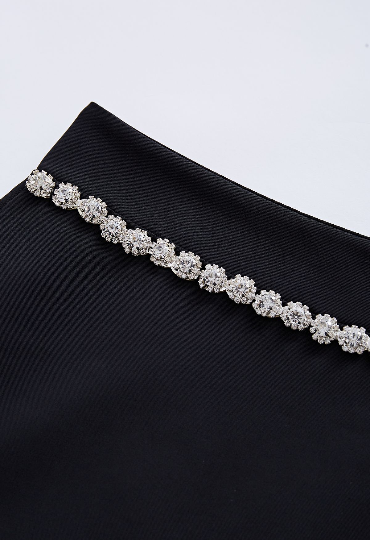 Dazzling Diamond Solid Color Mini Bud Skirt in Black