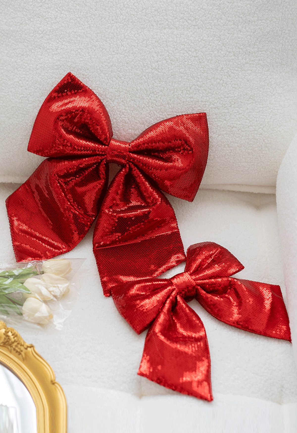 Full Sequins Bowknot Christmas Ornament in Red