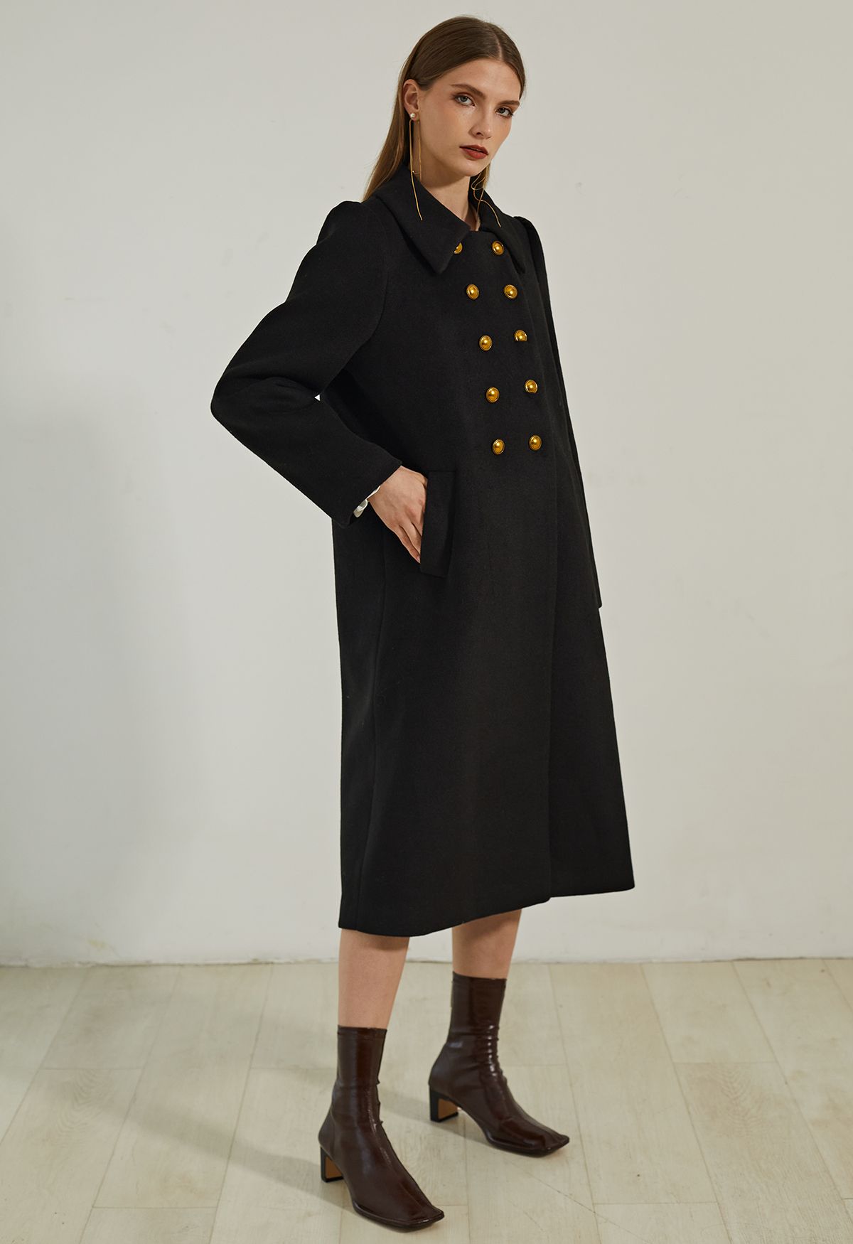 Straight Cut Double-Breasted Wool-Blend Coat in Black
