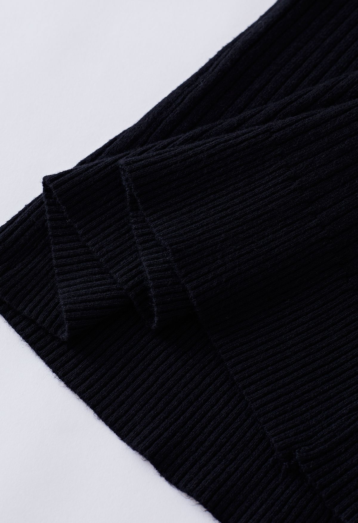 Turtleneck Soft Knit Sleeveless Top in Black