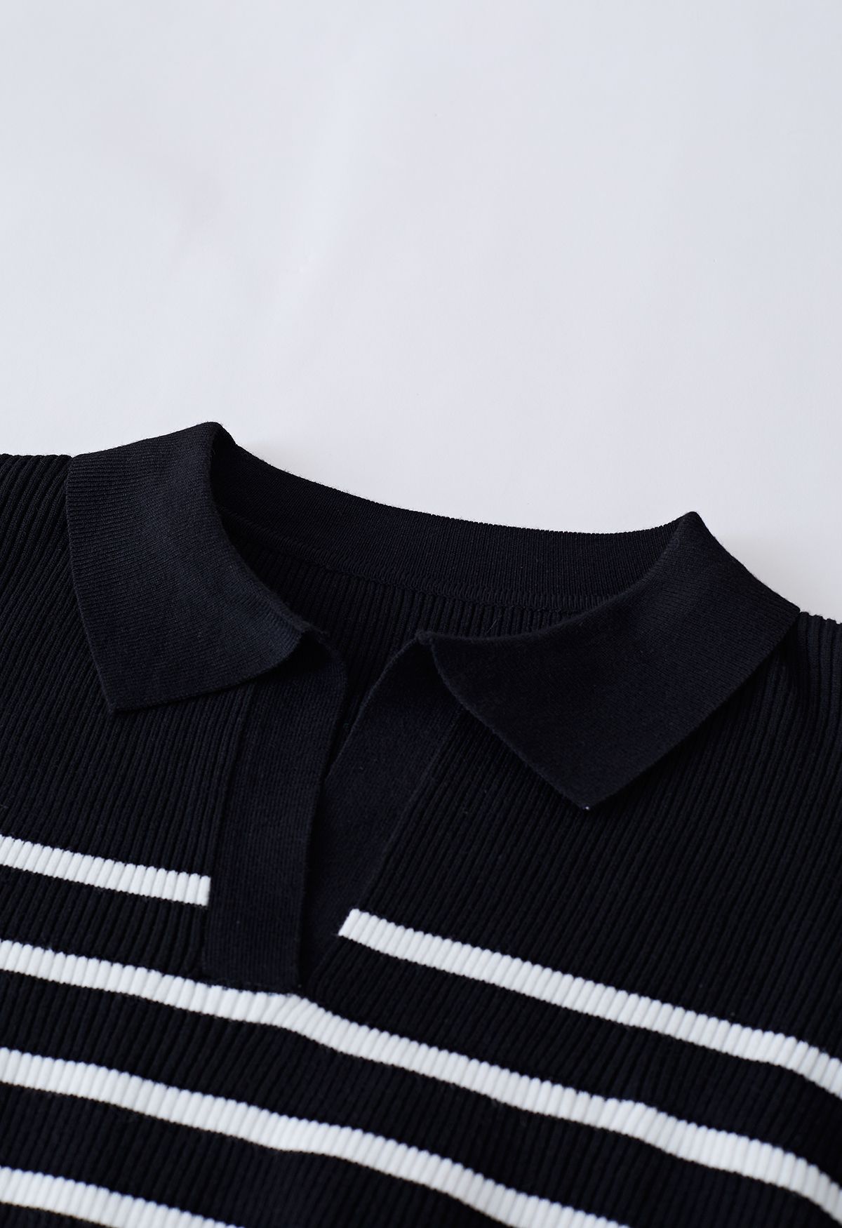 Stripe Knit Spliced Hi-Lo Shirt in Black