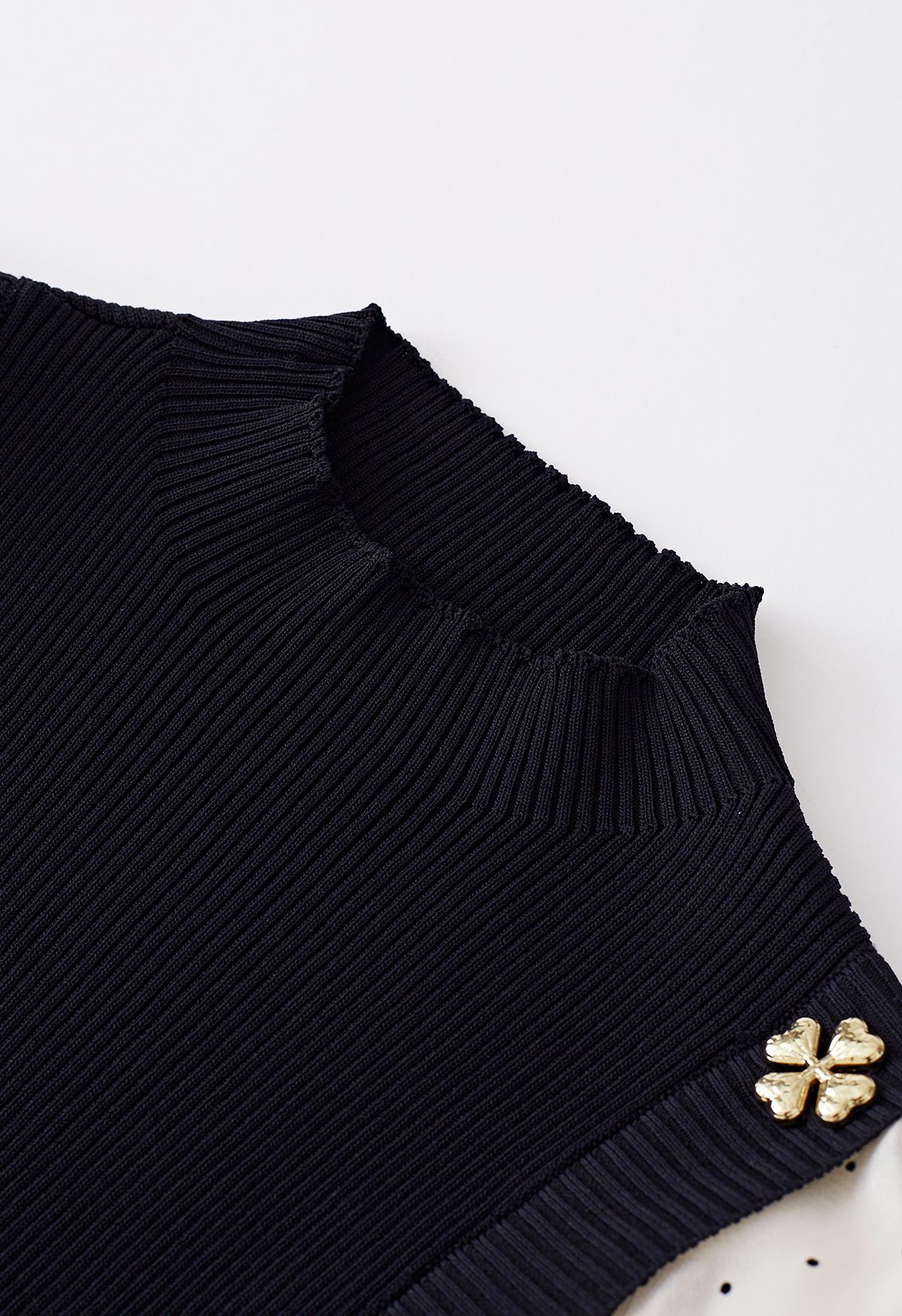 Spliced Dotted Sleeves Buttoned Knit Top in Black
