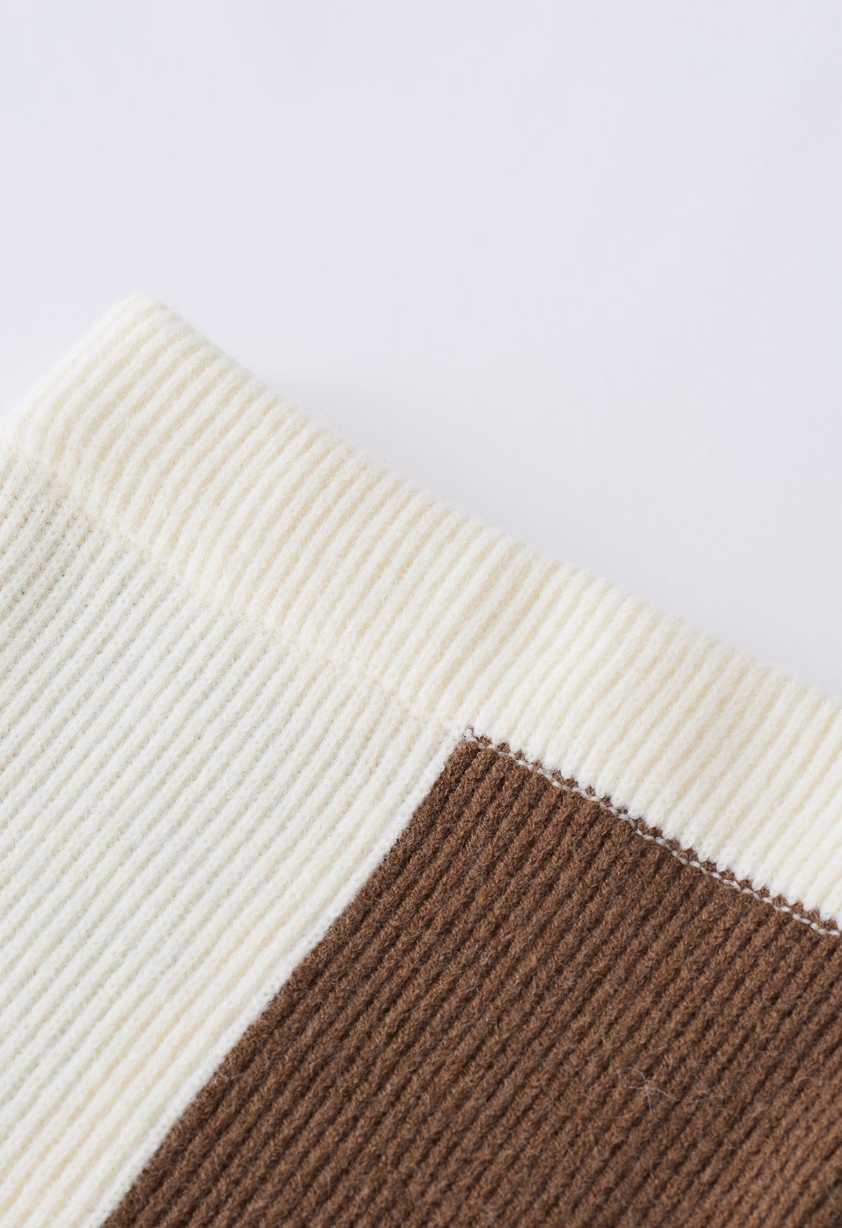Bicolor Ribbed Knit Oversized Sweater and Pencil Skirt Set in Brown