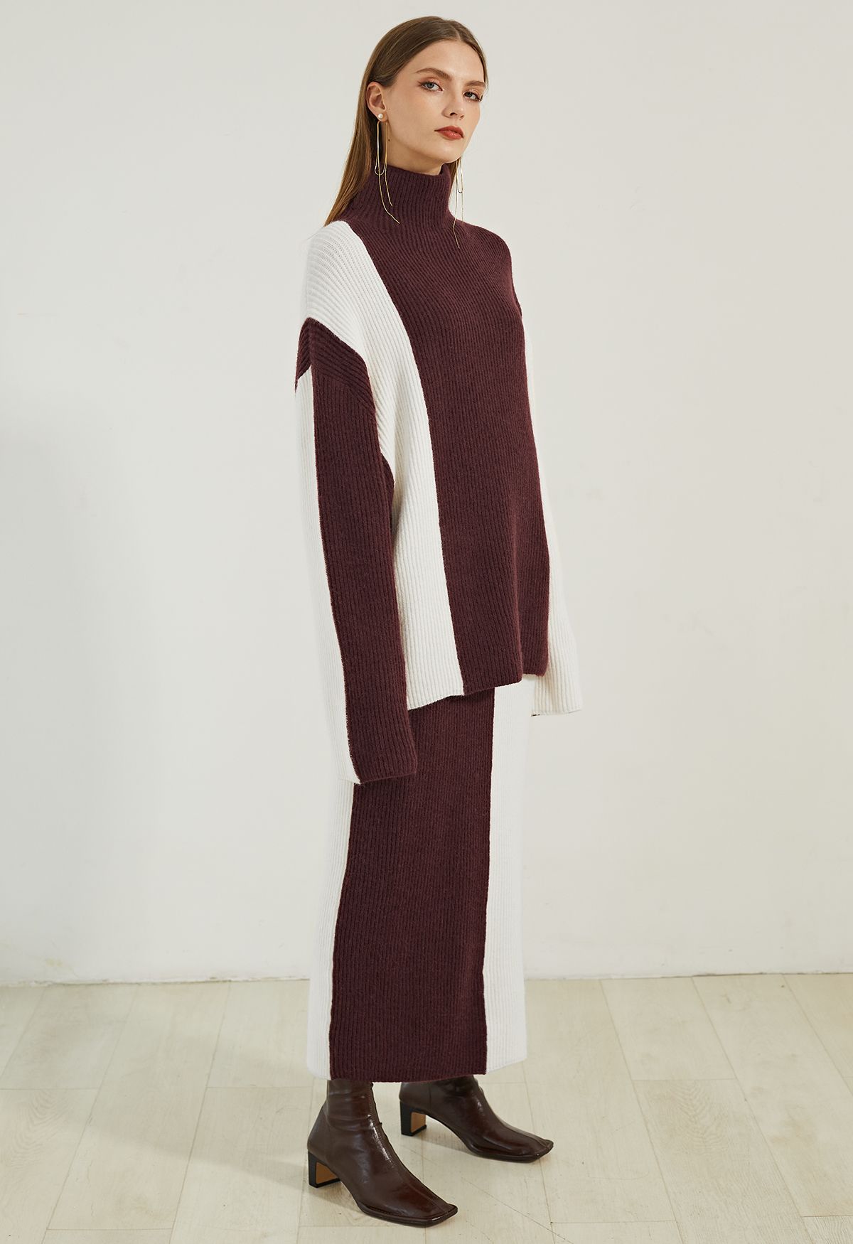 Bicolor Ribbed Knit Oversized Sweater and Pencil Skirt Set in Berry