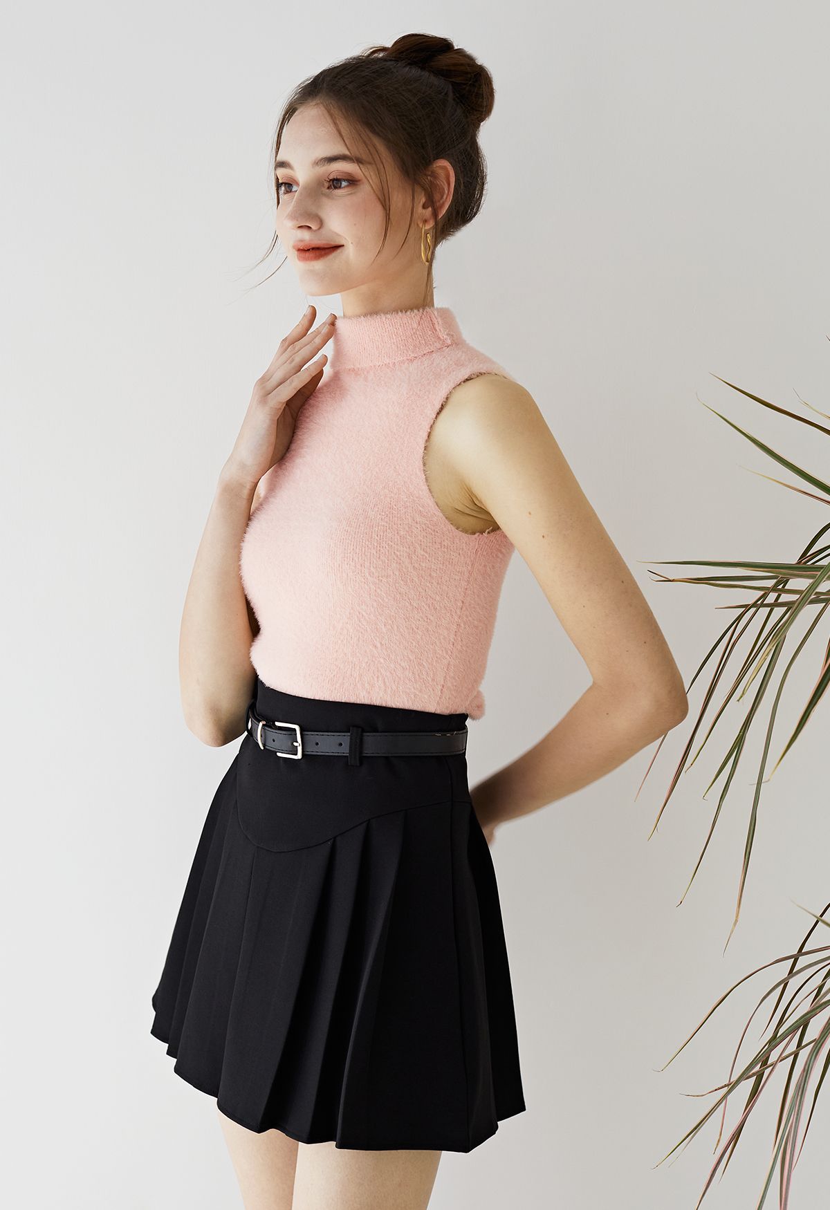 Seam Detailing Belted Pleated Mini Skirt in Black