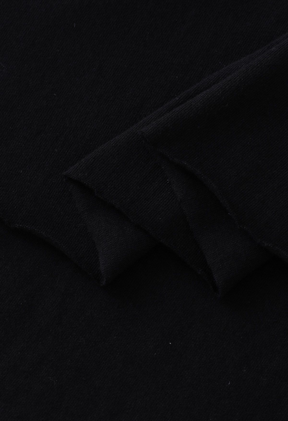 V-Neck Patch Pocket Raw-Cut T-Shirt in Black