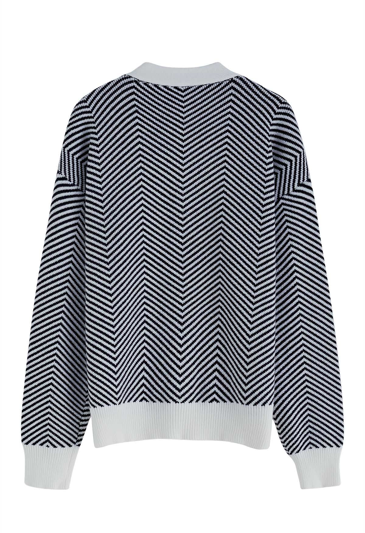 Zigzag Stripe Pattern Buttoned Knit Cardigan in Black