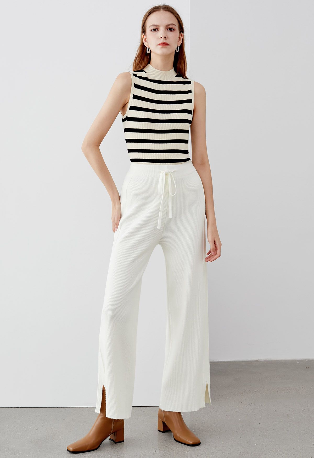 Contrast Stripe Sleeveless Knit Top in Ivory