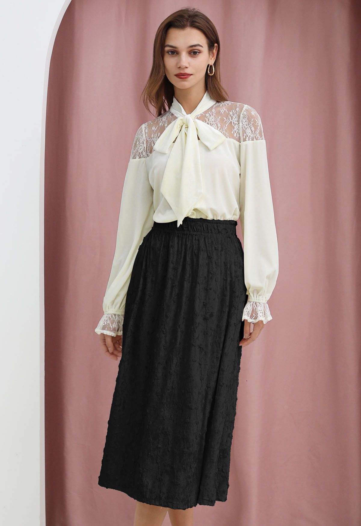 3D Floret Shimmer Fringe Velvet Midi Skirt in Black