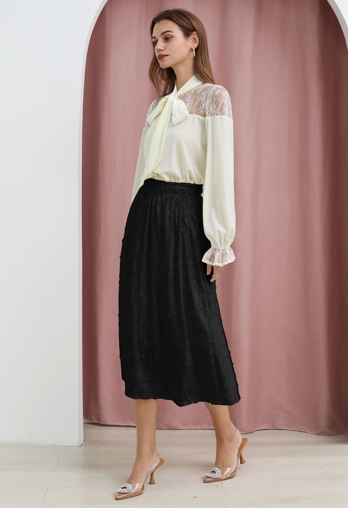 3D Floret Shimmer Fringe Velvet Midi Skirt in Black