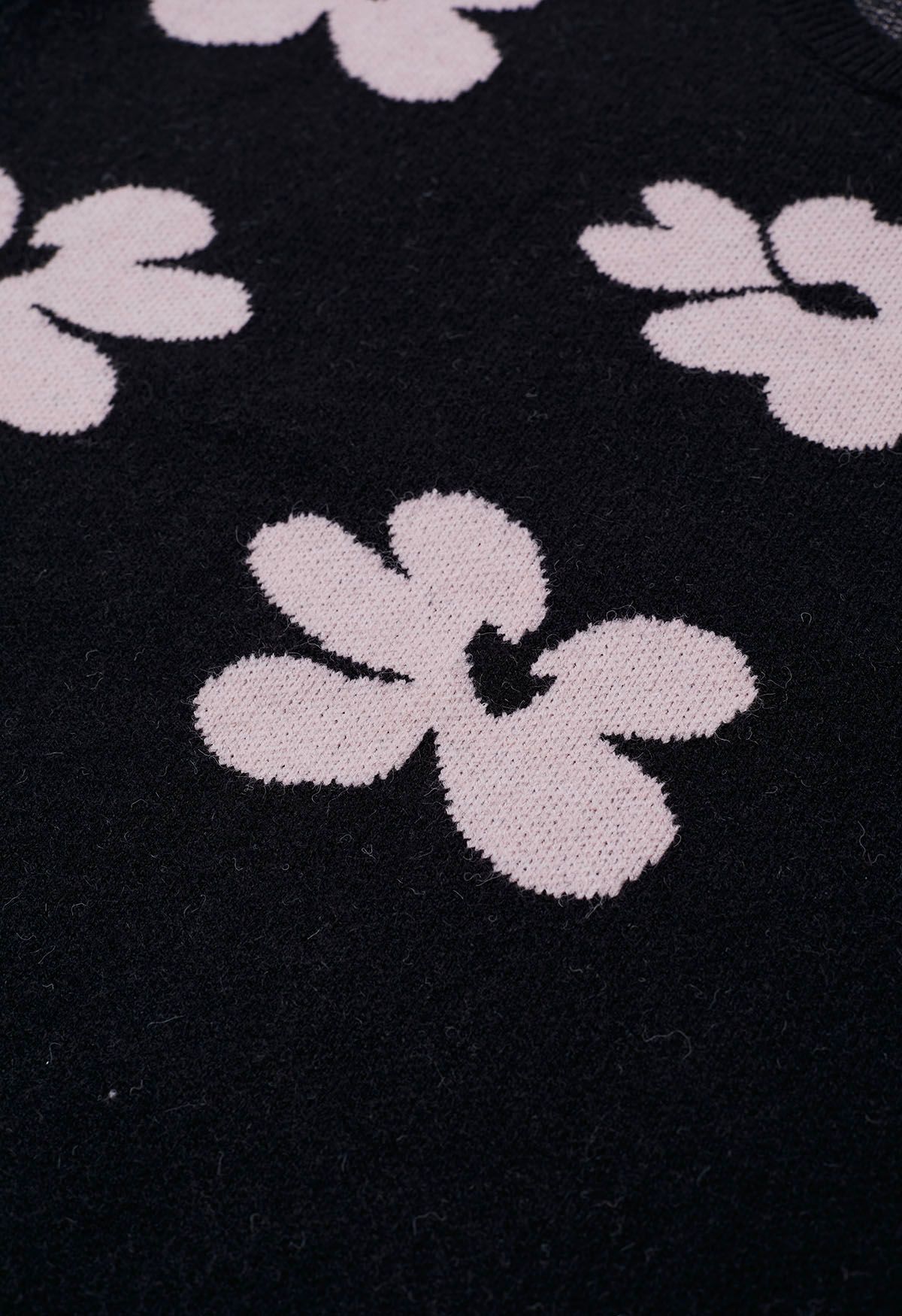 Contrast Flower Pattern Knit Sweater in Black