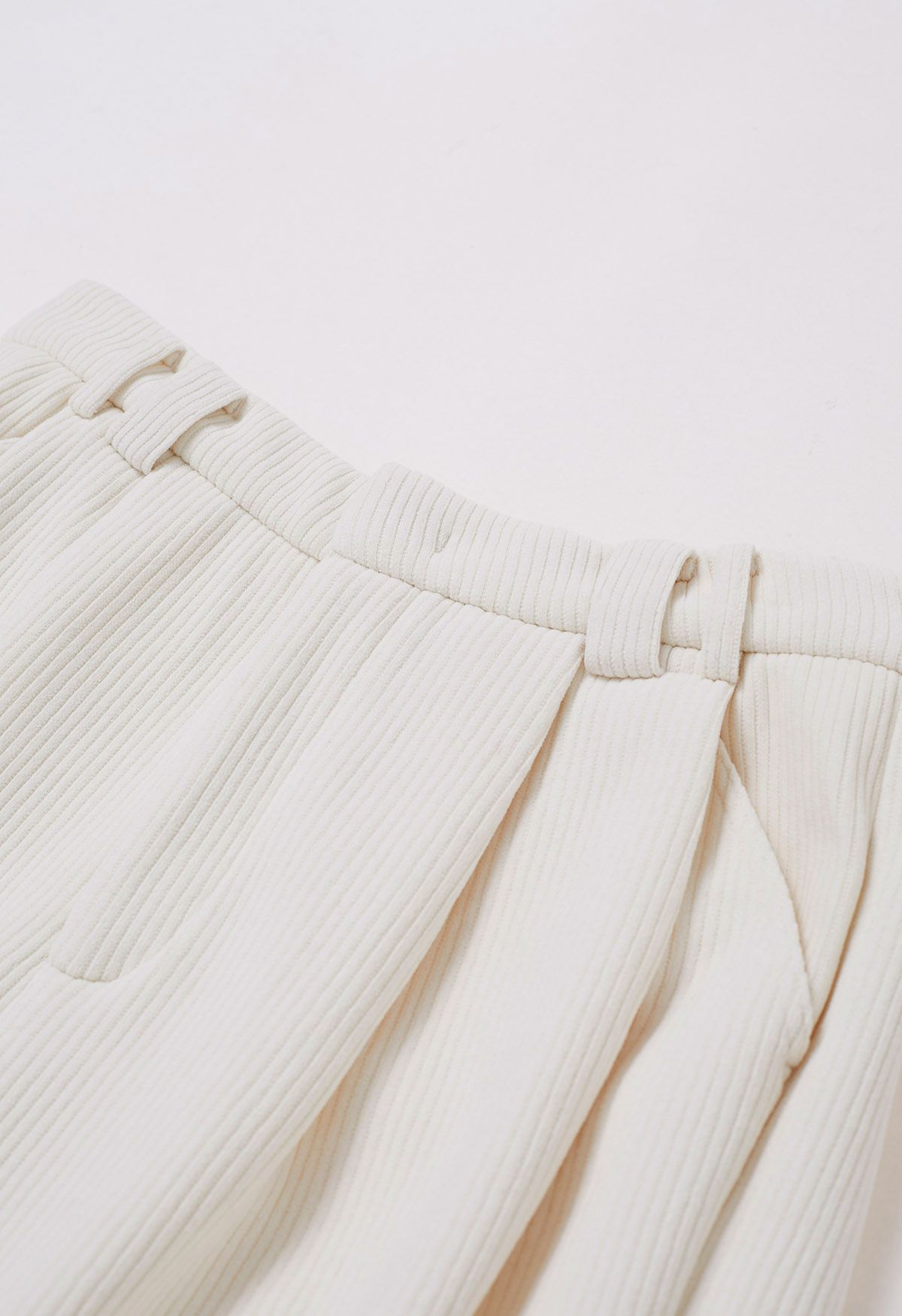 Fleece-Lined Corduroy Belted Straight-Leg Pants in White