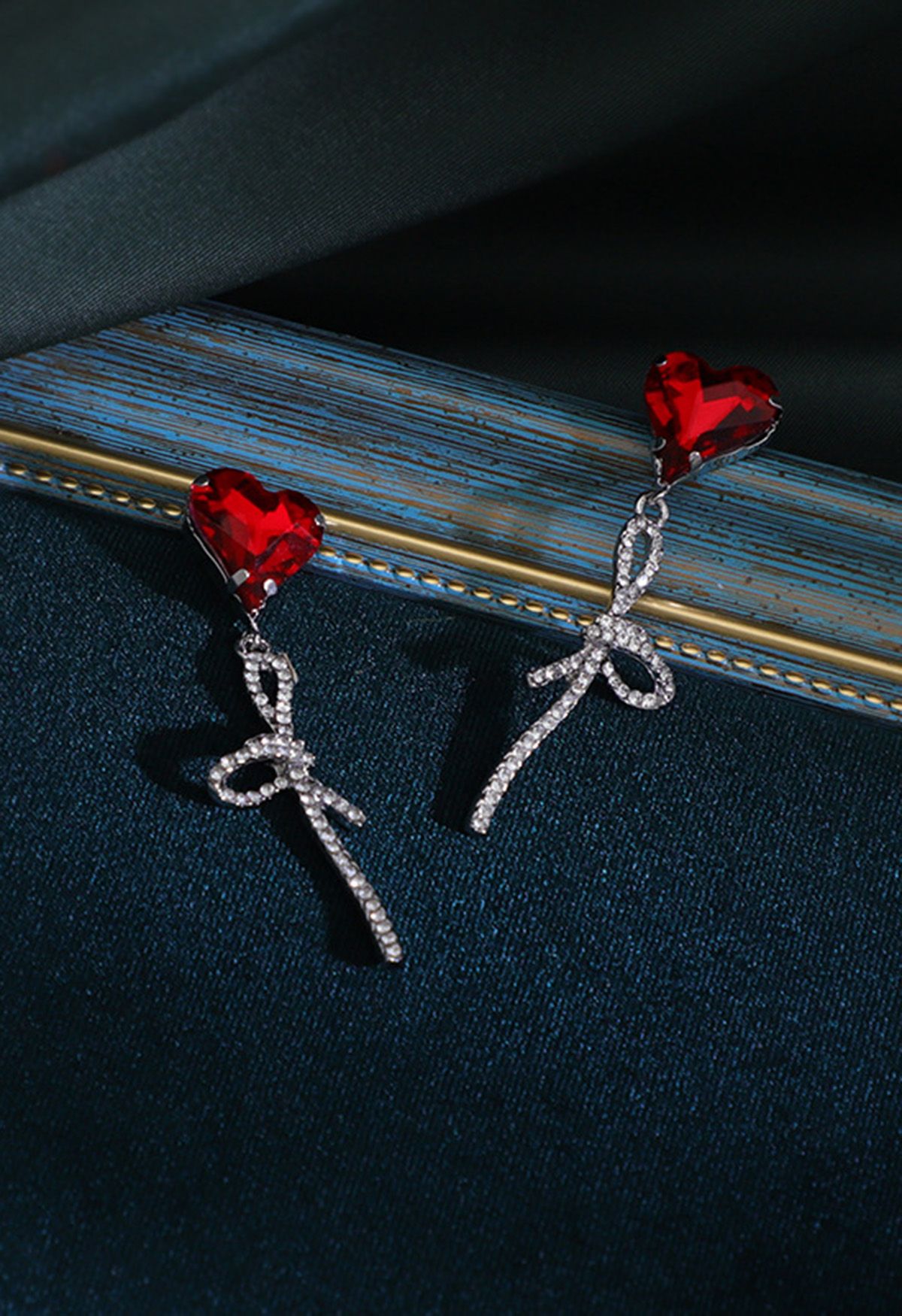 Red Heart Bowknot Rhinestone Earrings