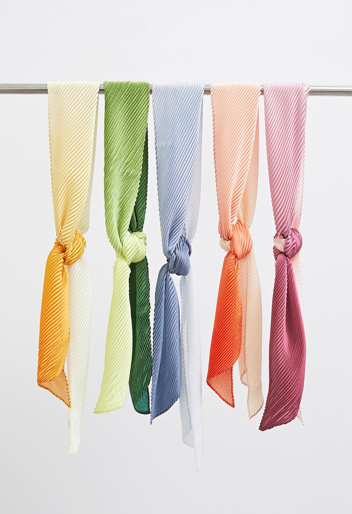 Silk Feeling Gradient Pleated Ribbon Scarf