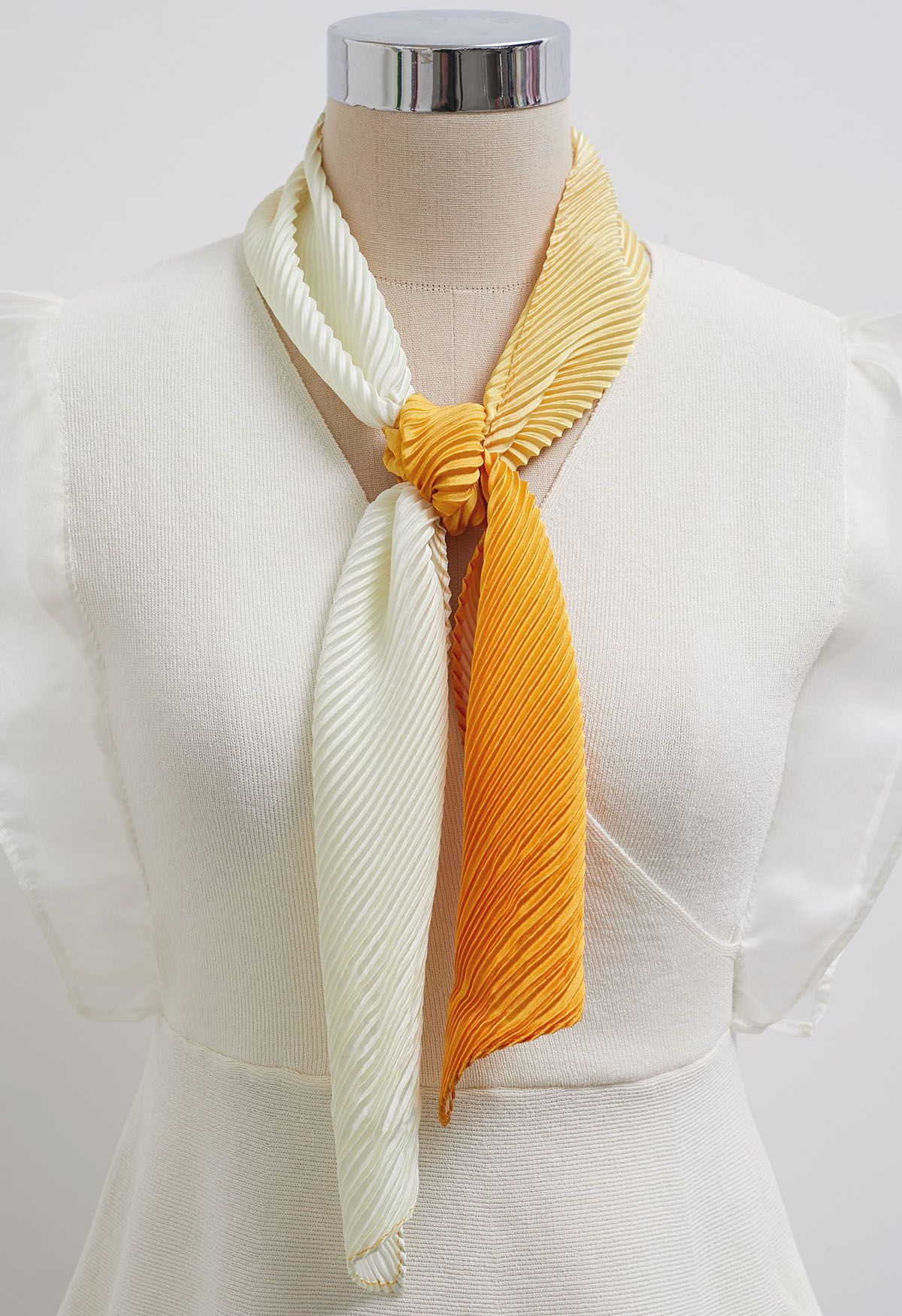 Silk Feeling Gradient Pleated Ribbon Scarf