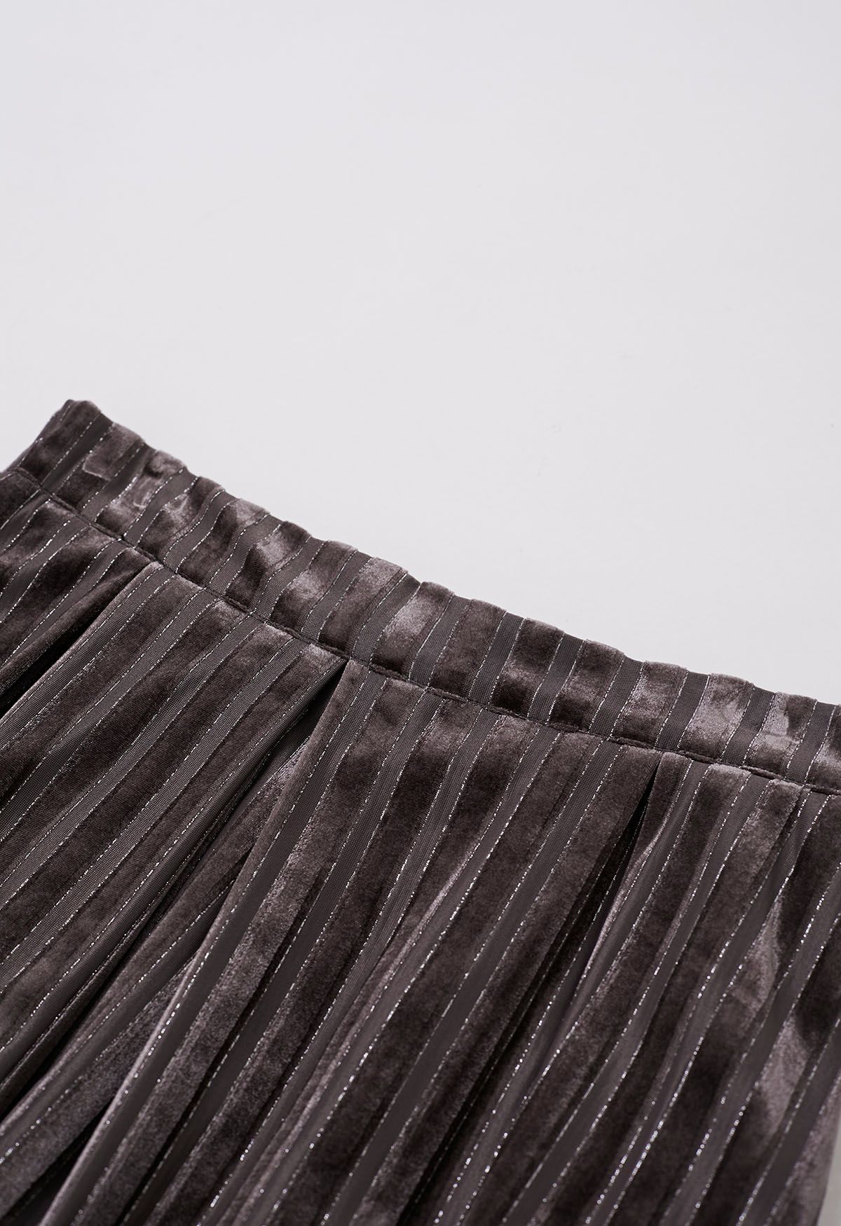 Shimmer Striped Pleated Velvet Midi Skirt in Brown