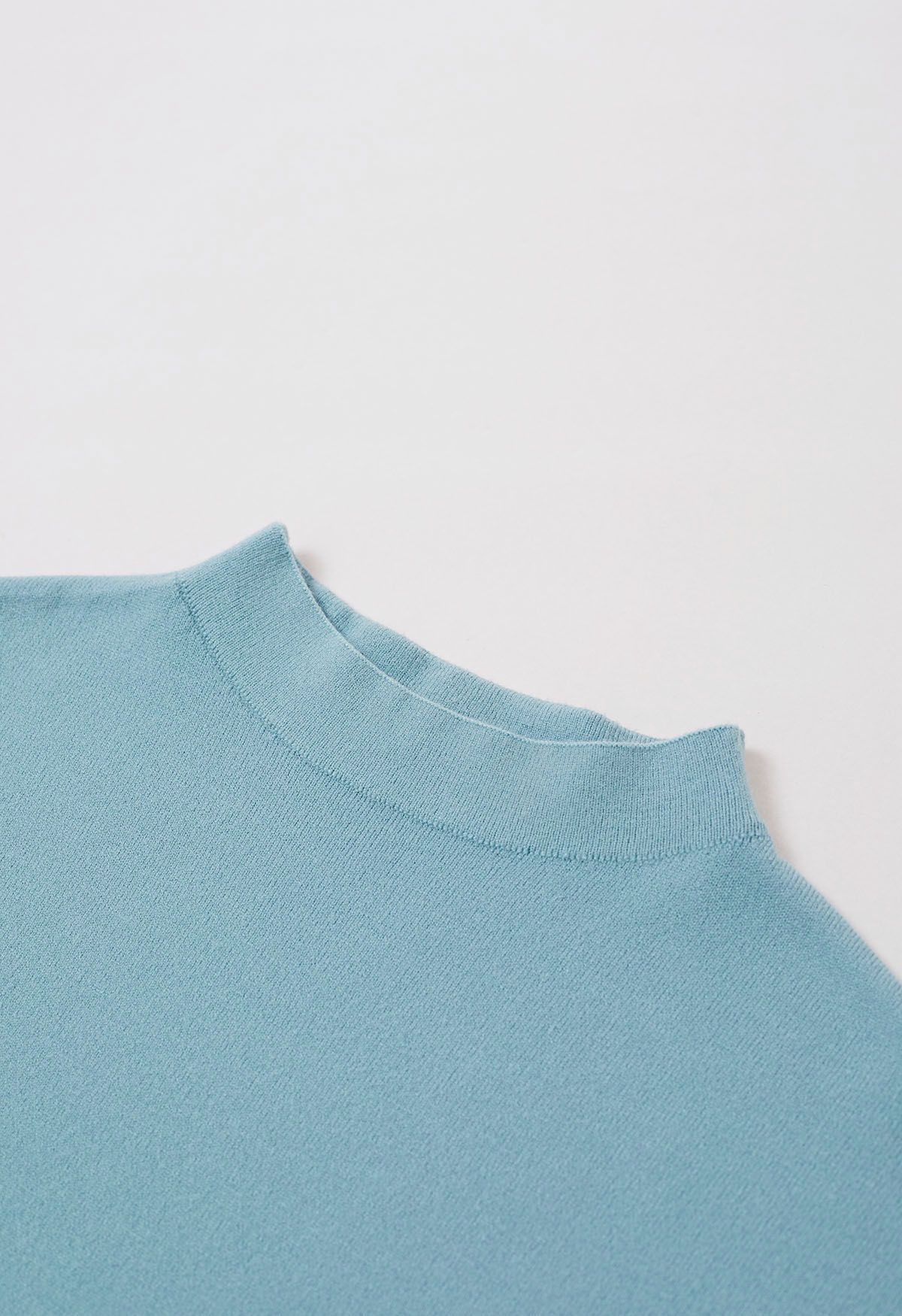 Solid Color Cap Sleeves Knit Top in Blue