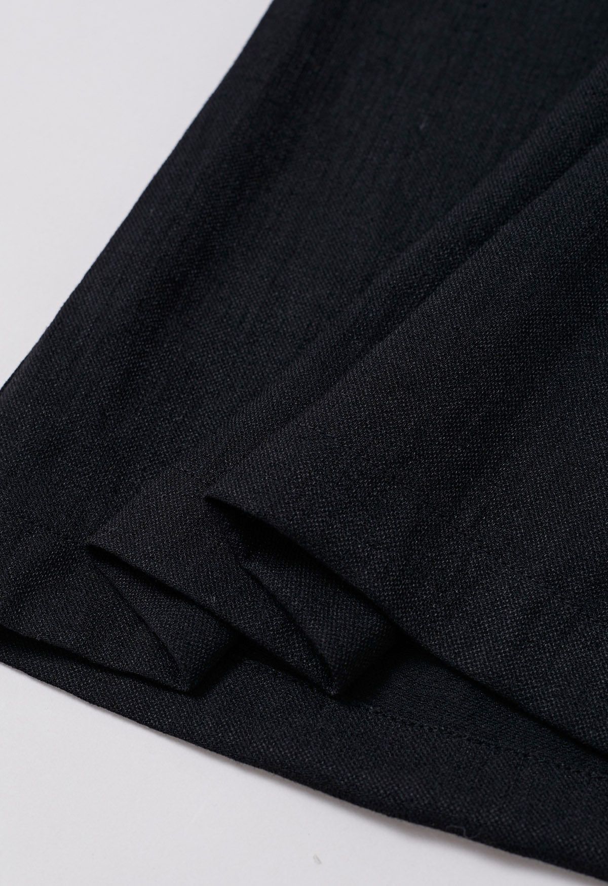 Casual Season Pleated Linen-Blend Pants in Black