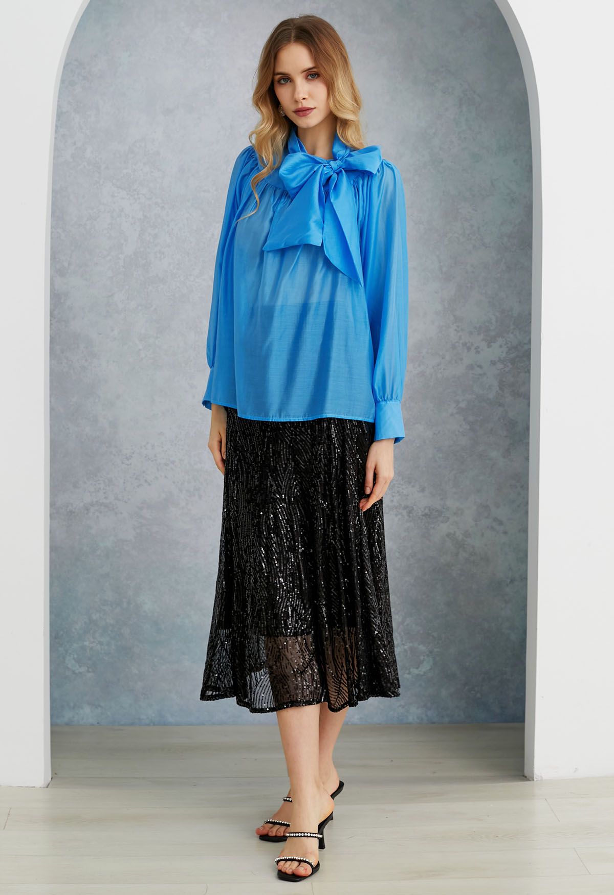 Charming Bowknot Puff Sleeve Sheer Shirt in Blue