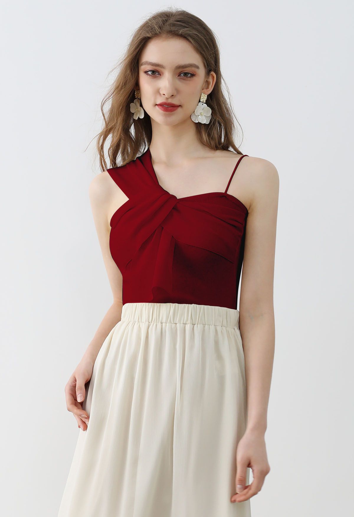 Knotted Front Asymmetric Straps Crop Knit Top in Red