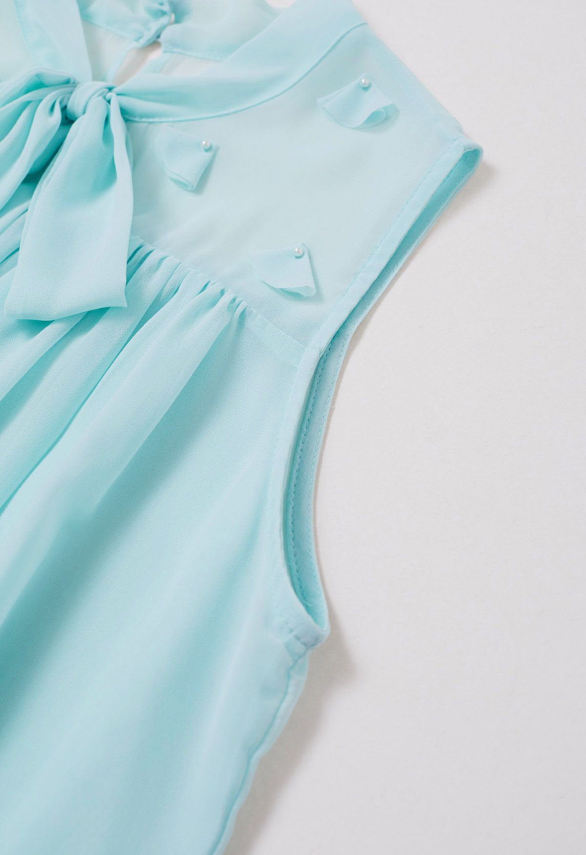 Pearly Petal Bowknot Chiffon Sleeveless Top in Mint