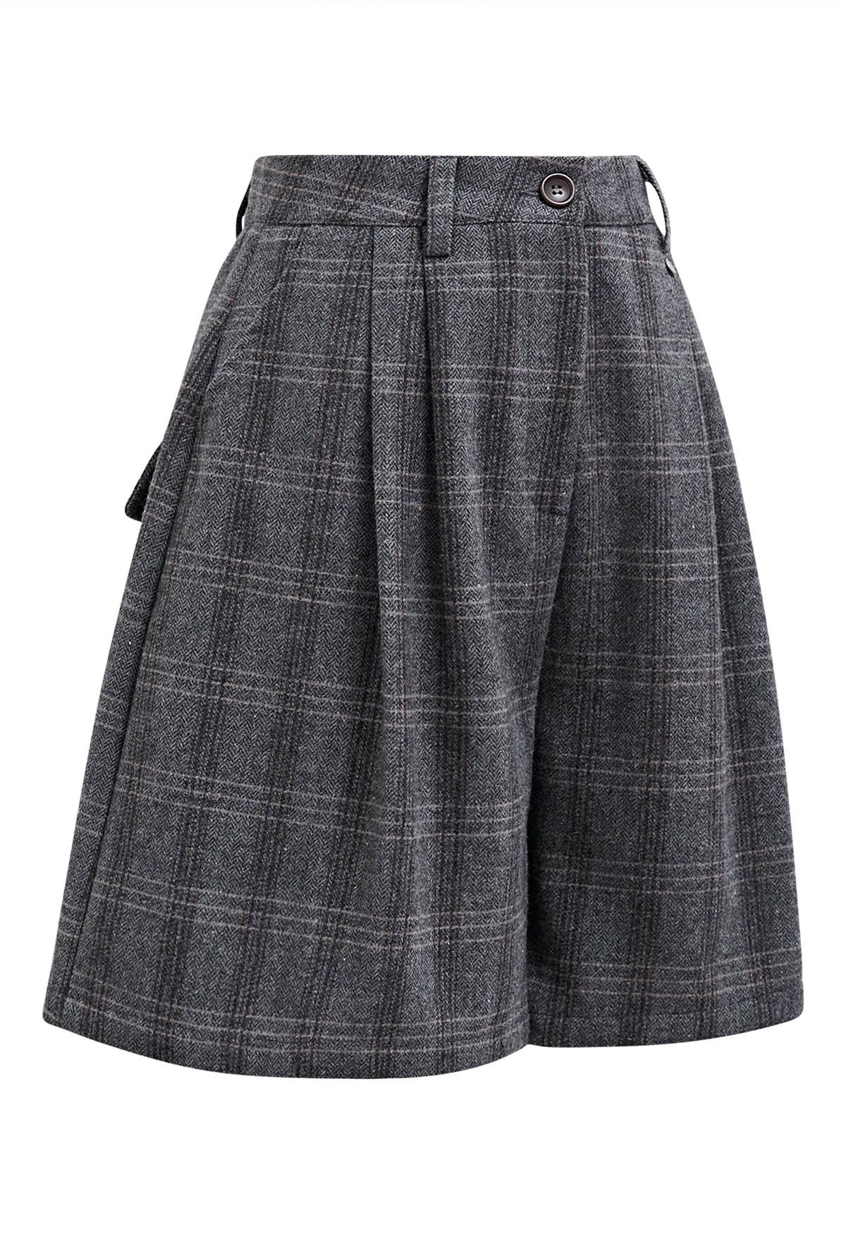 Throwback Plaid Wool-Blend Shorts in Grey