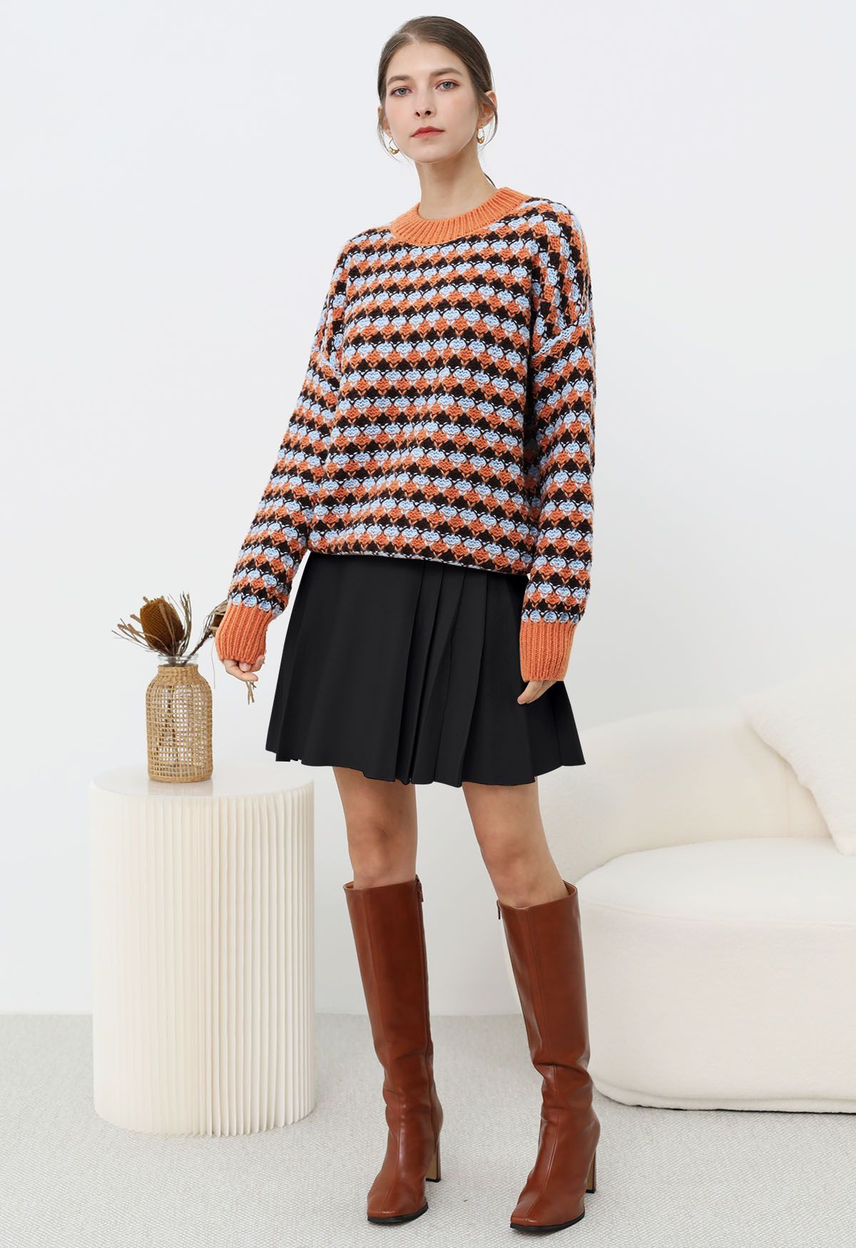 Side Pleats Knit Mini Skirt in Black