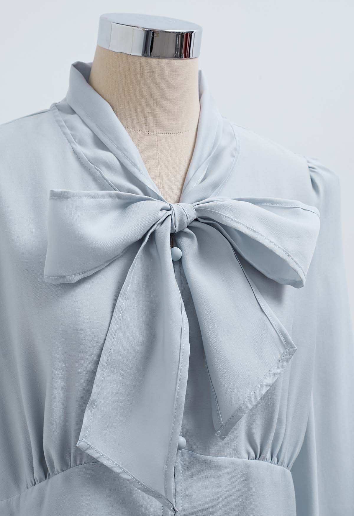 Bowknot Neck Buttoned Crop Shirt in Light Blue