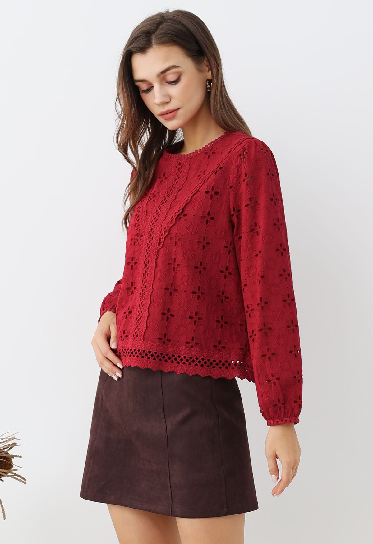 Retro Chic Faux Suede Mini Skirt in Burgundy