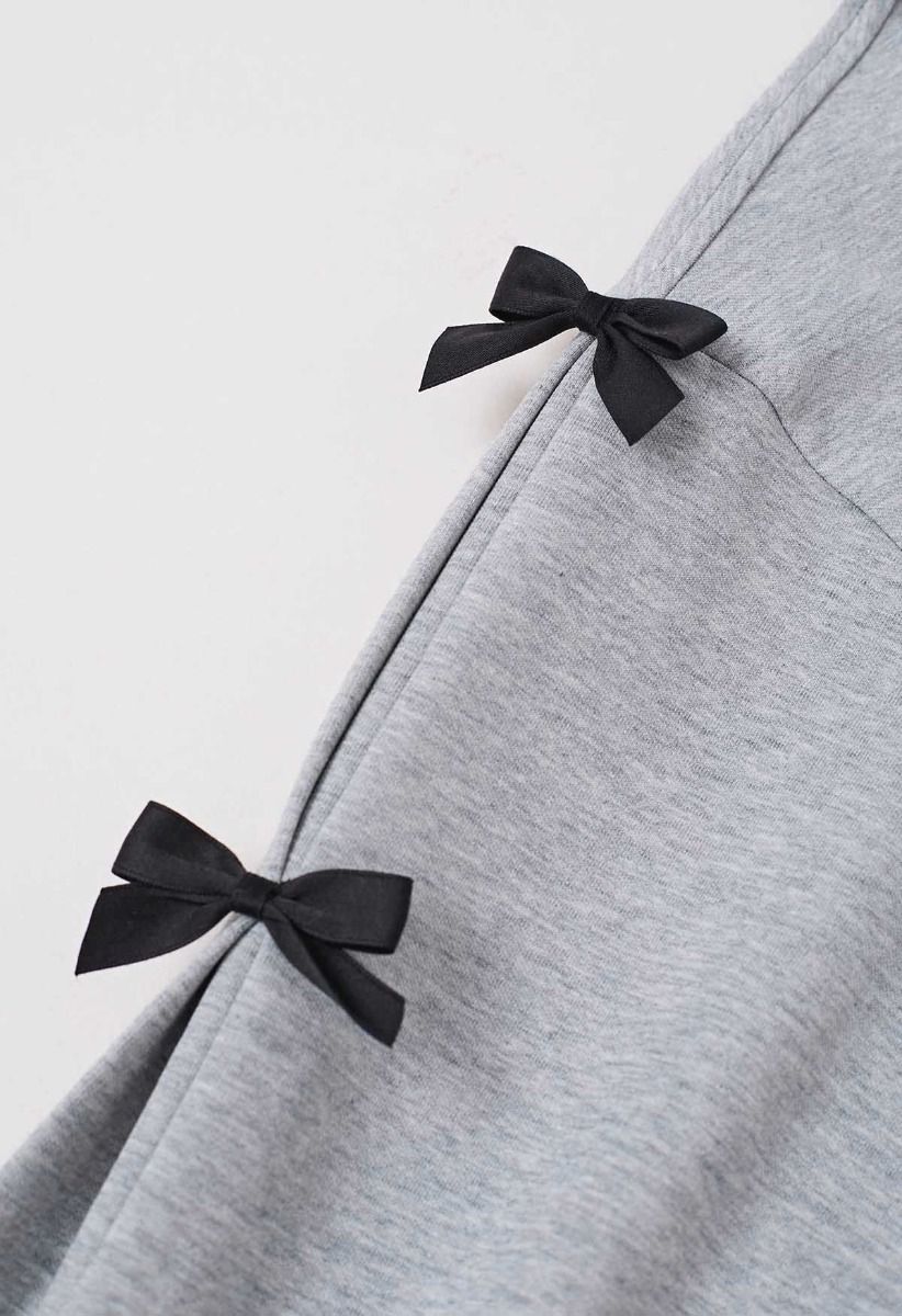 Bowknot Adorned Sleeve Cropped Sweatshirt in Grey