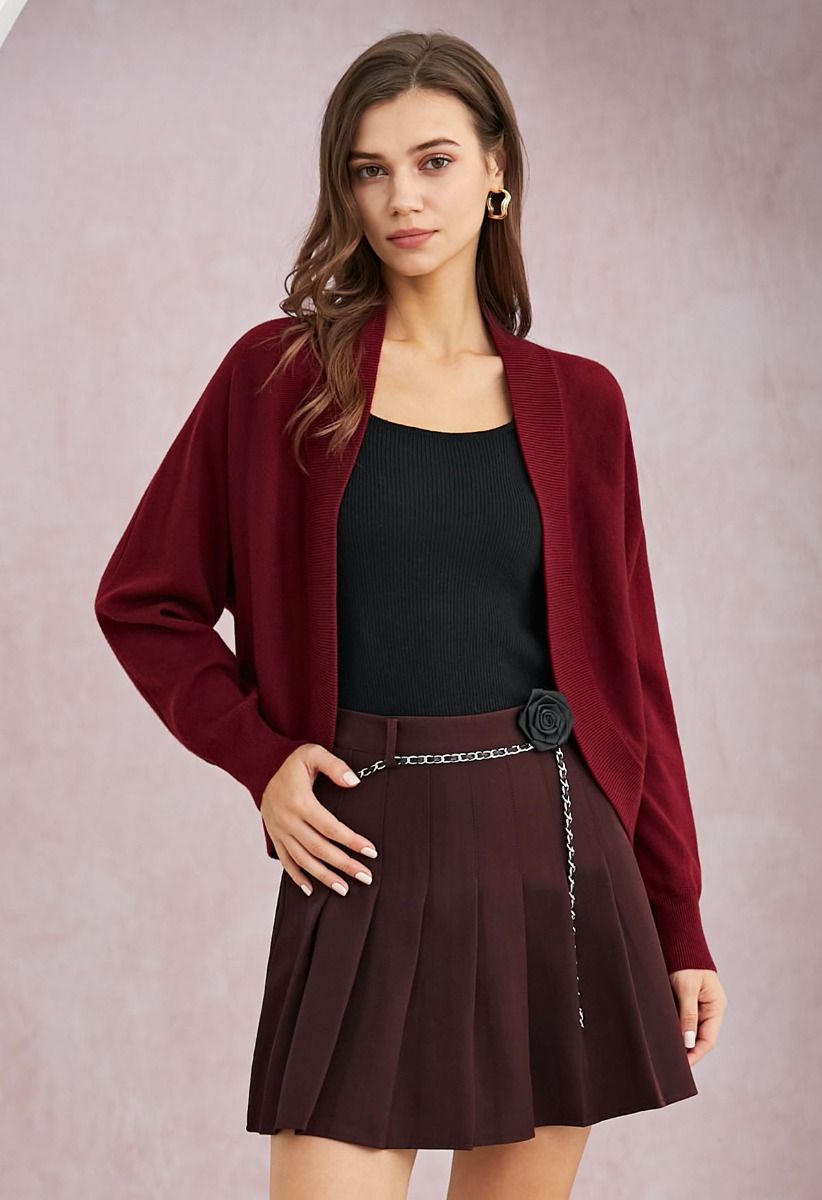 Rose Brooch Chain Belt Pleats Mini Skirt in Burgundy