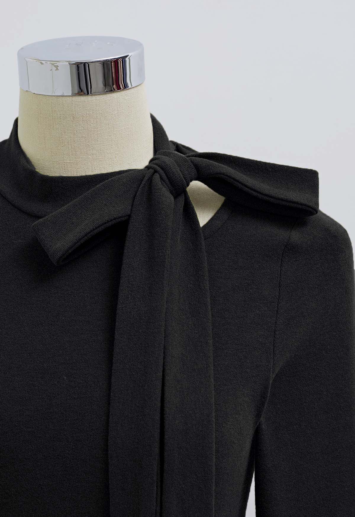 Side Bowknot Neckline Long-Sleeve Top in Black