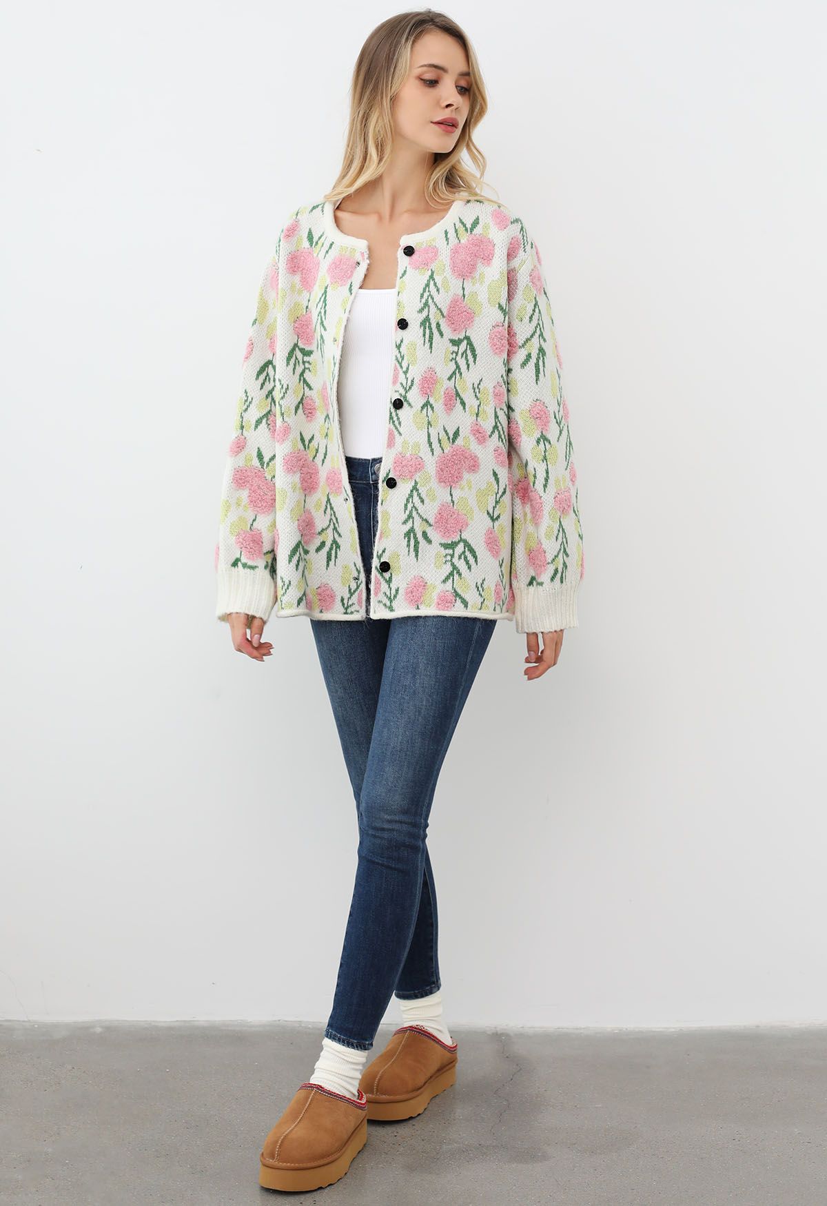 Pink Flowers Intarsia Jacquard Knit Buttoned Cardigan