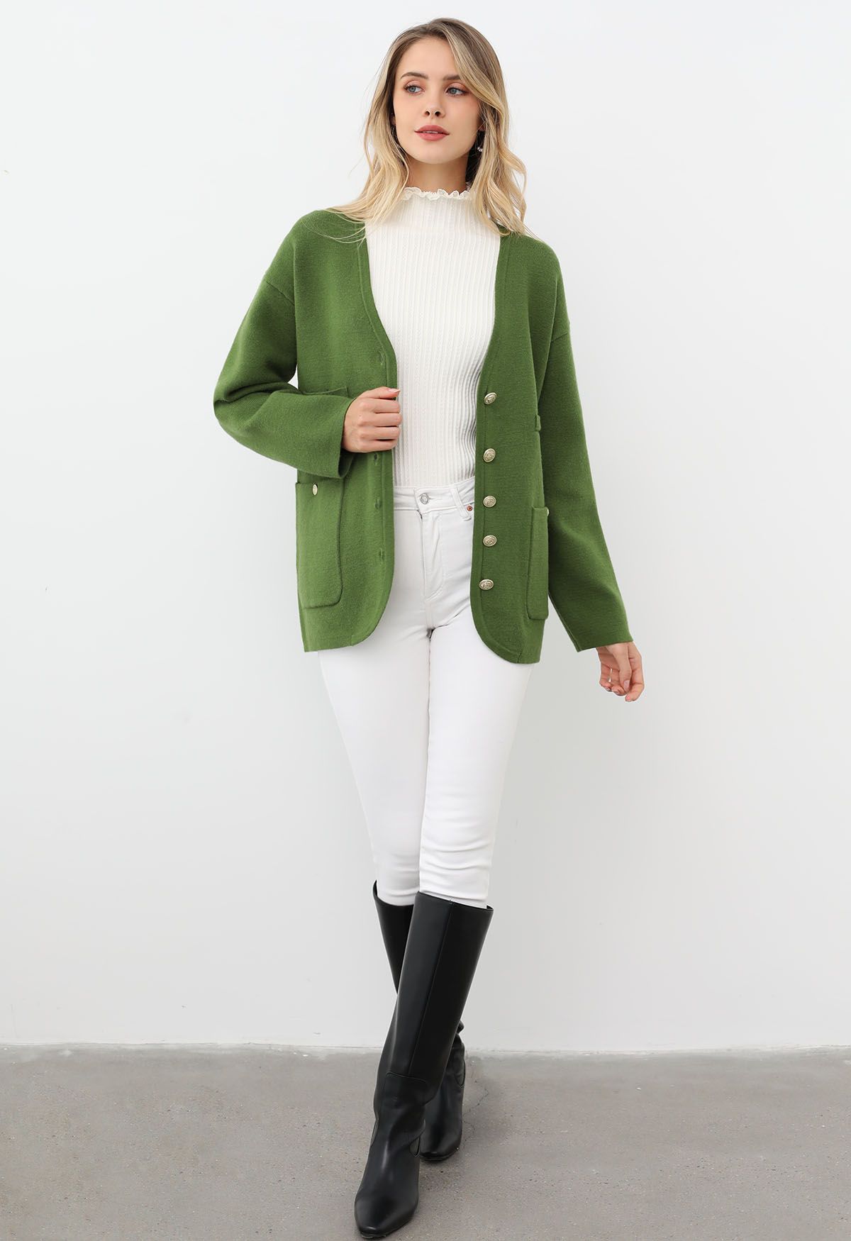 Impressive Patch Pocket Button Down Knit Cardigan in Green