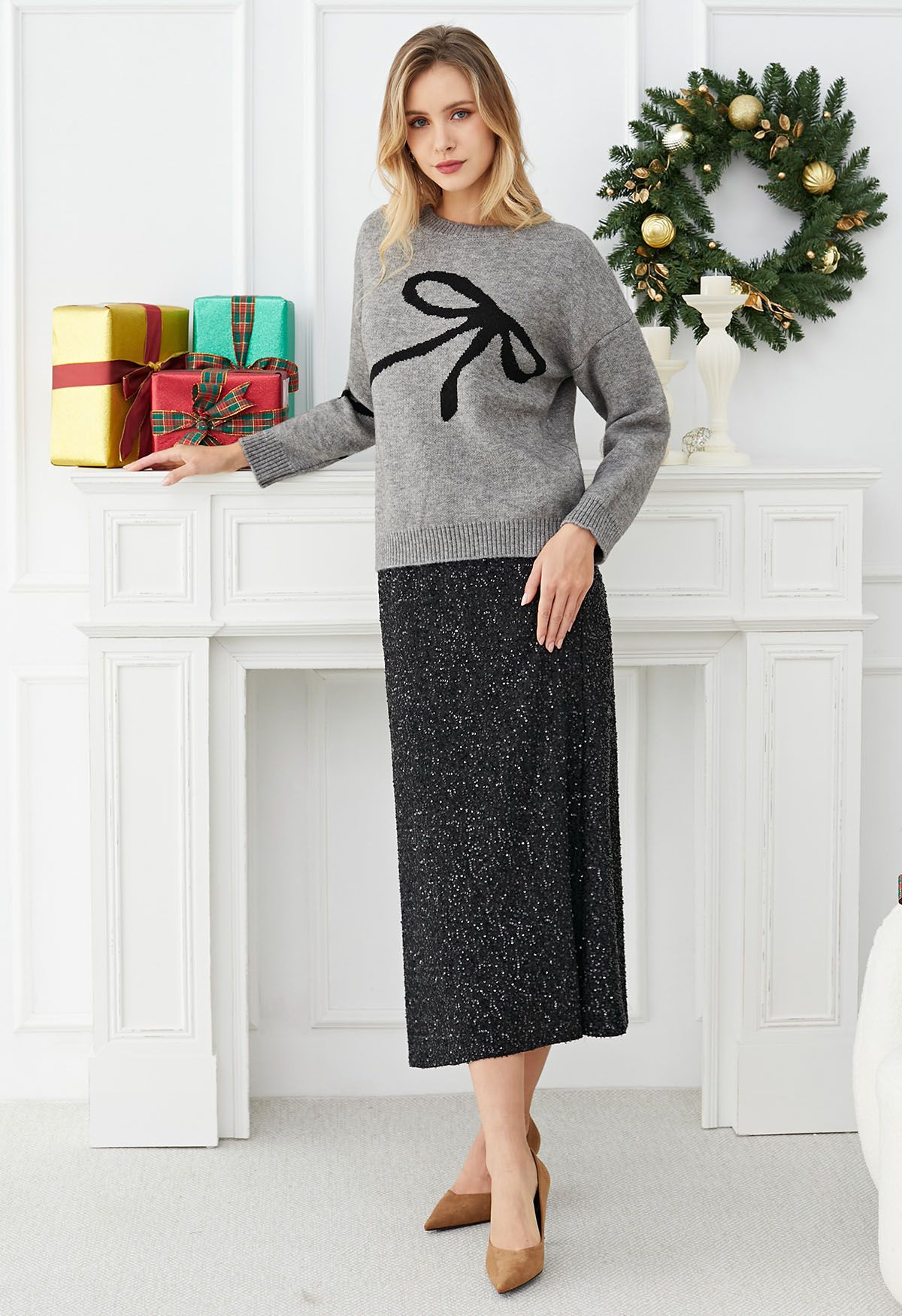 Contrast Color Boucle Bow Knit Sweater in Grey