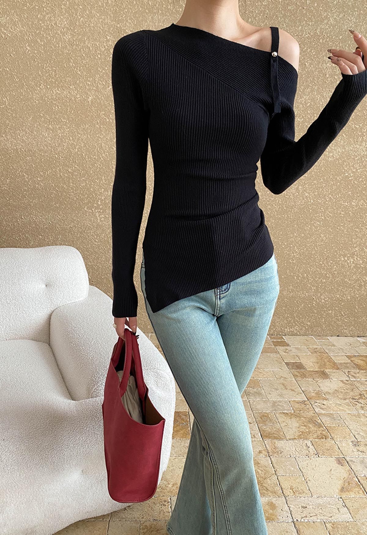 One-Shoulder Ruched Asymmetric Hem Knit Top in Black