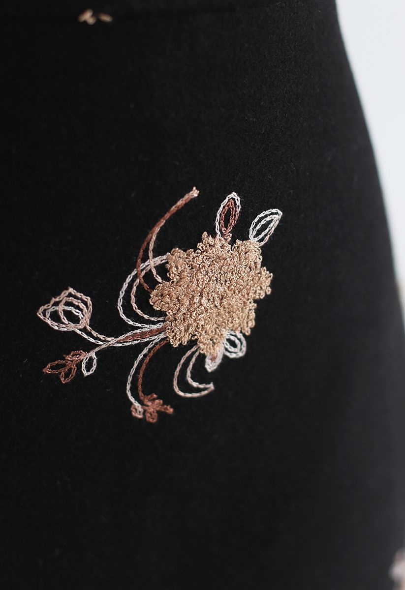 花柄刺繍ウール混ミニスカート　ブラック