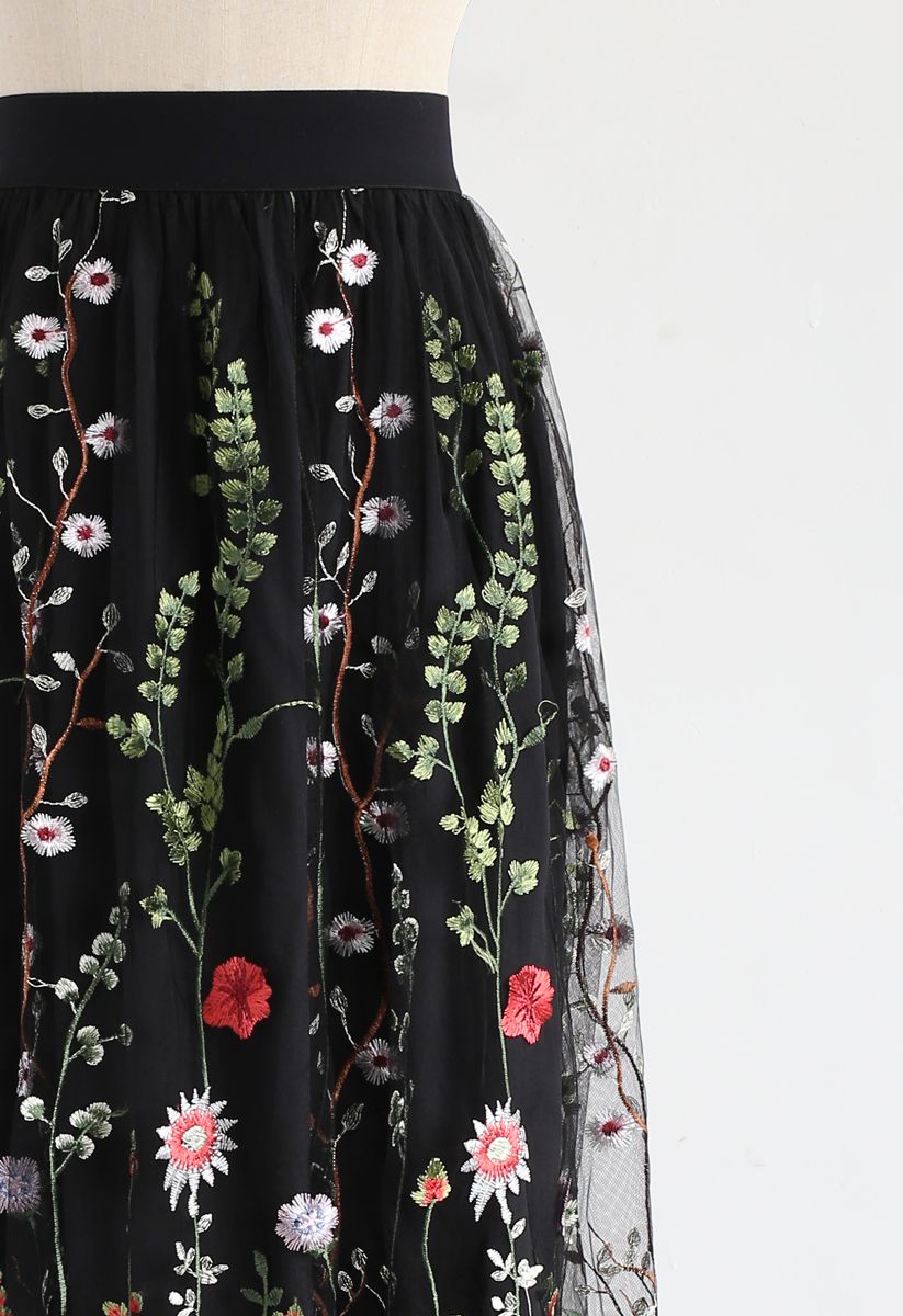「咲いた野の花」刺繍 メッシュ マキシスカート ブラック